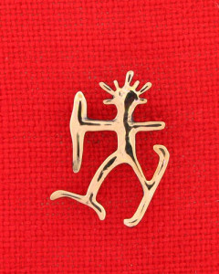 Hunter on ski brooch